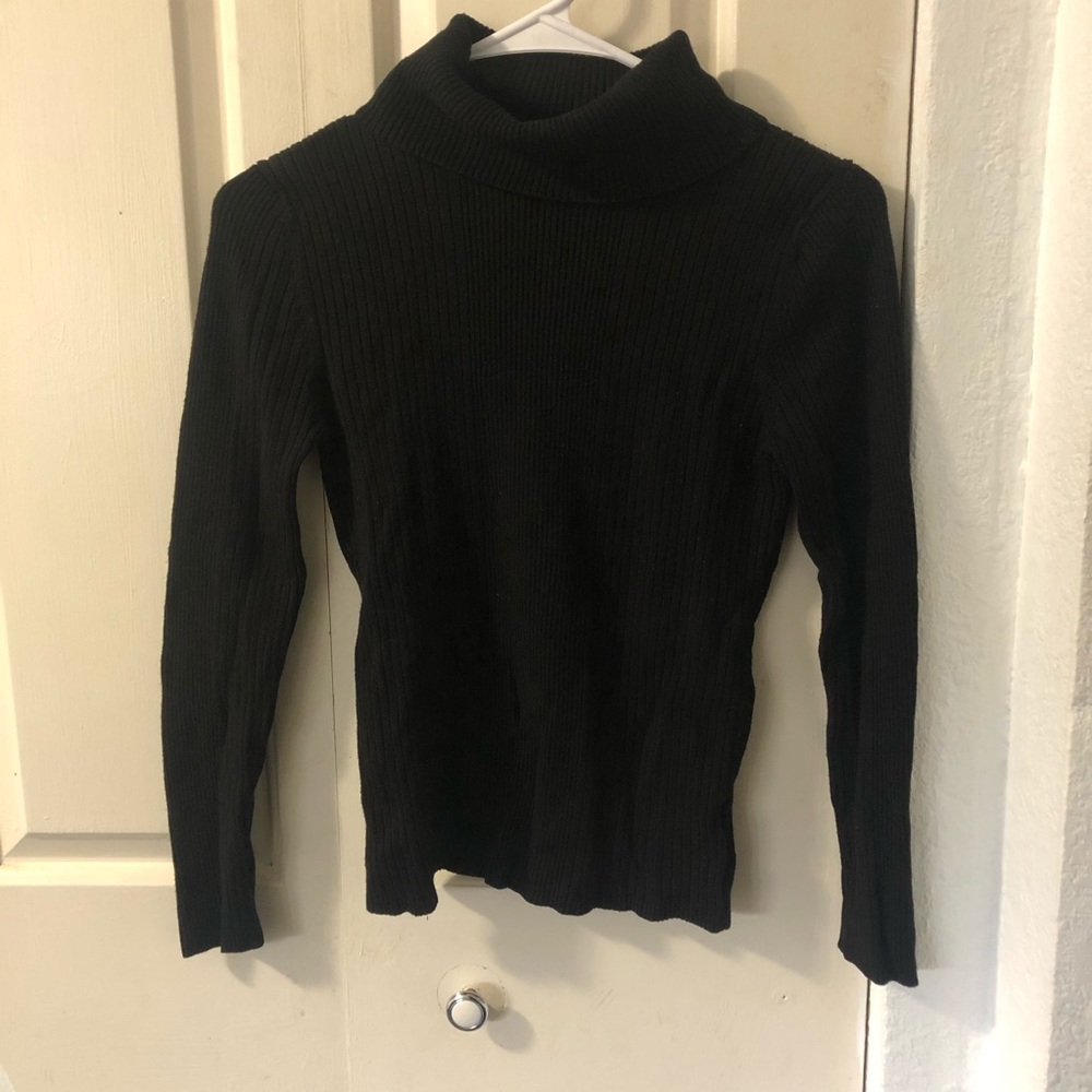 Extremely soft black turtleneck sweater!
